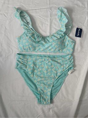 Cabana Del Sol brand ruffle detail bikini set featuring a floral daisy pattern